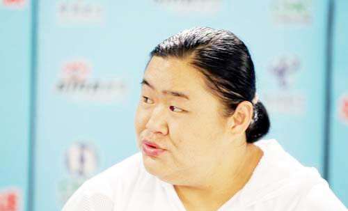 举重冠军唐功红为夺冠险丧命国家奖励4室2厅嫁帅气老公