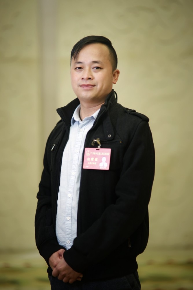 90后人大代表张天明:鼓励更多年轻人返乡建设_腾讯新闻