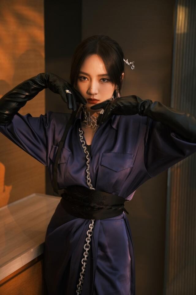 孟佳玩转中国风衬衫裙腰封演绎国潮新时尚看着就好高级