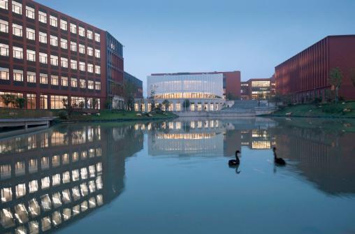 江苏职高排行_江苏高中排名发布!南外当之无愧,但第二才是清华北大的摇篮