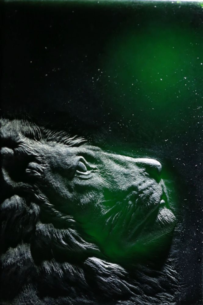 玉雕师罗建平艺术应是自然流露触景生情的一种直觉