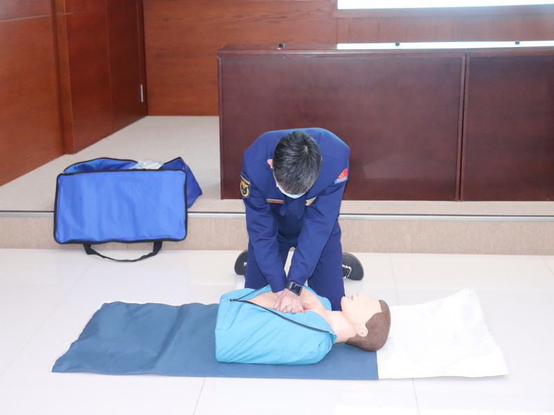 扎旗消防开展sfar现场急救员培训
