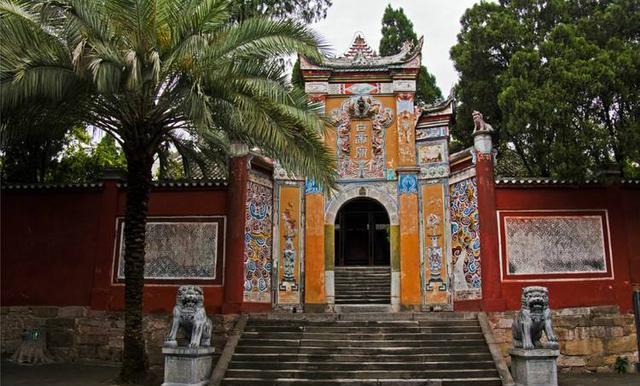 其实,刘备死在白帝城的永安宫,是他自己的精心安排,反映了他经过多年