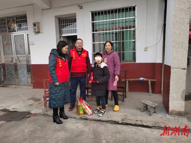 益阳市曙光小学:奏响寒假志愿服务 "三部曲"