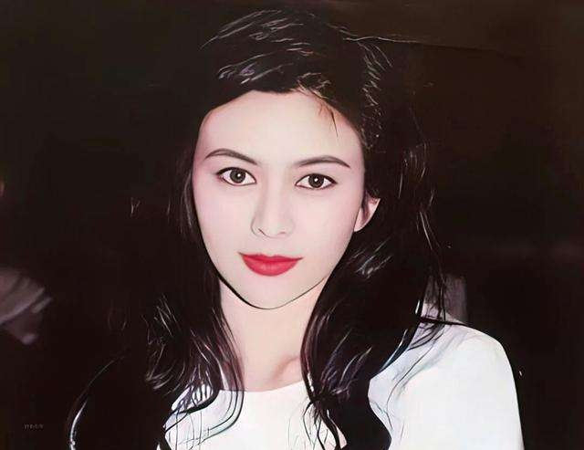 关之琳生活太奢靡住15亿豪宅一面墙的鞋巨型客厅能供狗奔跑