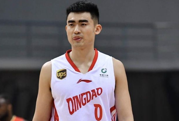 cba三消息上海裁掉六名球员徐长锁尴尬发言李春江迎大考验