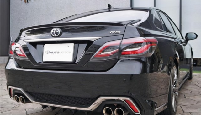 第15代"皇冠rs"正式接受预定,起步价35万