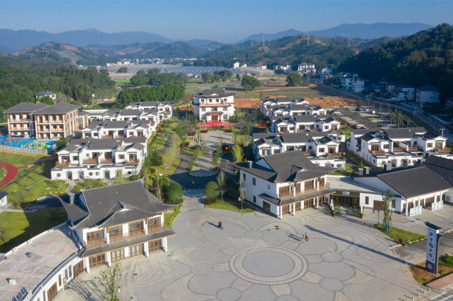 寻乌县幸福小镇今后工作展望擦亮品牌唱响"红土风",改造提升寻乌调查