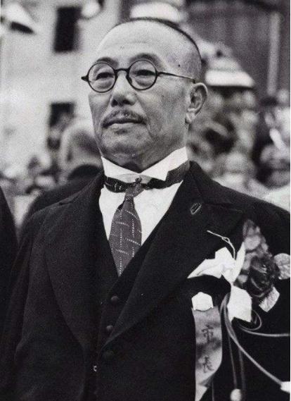 善恶终有报,1940年,跟随他数十年的炊事员朱升源被军统收买后,持刀将