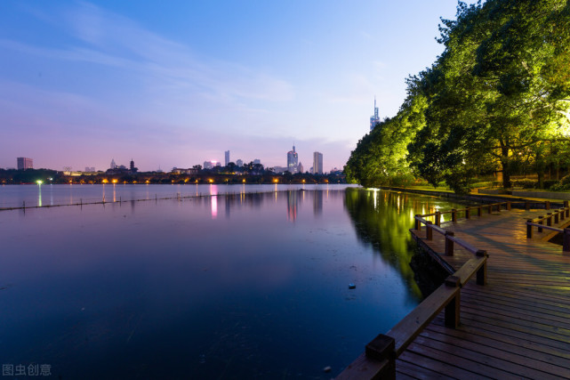 江苏有一湖泊,秀丽美景媲美西湖,被誉为"金陵明珠"|南京|玄武湖|湖泊