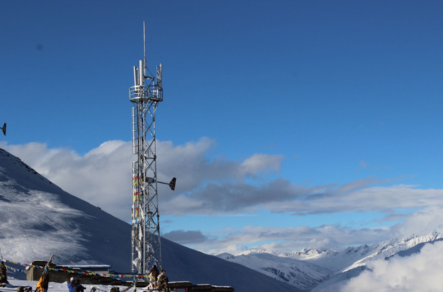 这次美不得不服,仅在重庆中国就建7万个5g基站,难度无法想象