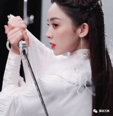 娜扎白衣胜雪,魅力动人,粉丝:娜扎穷哈|古力娜扎|白衣胜雪