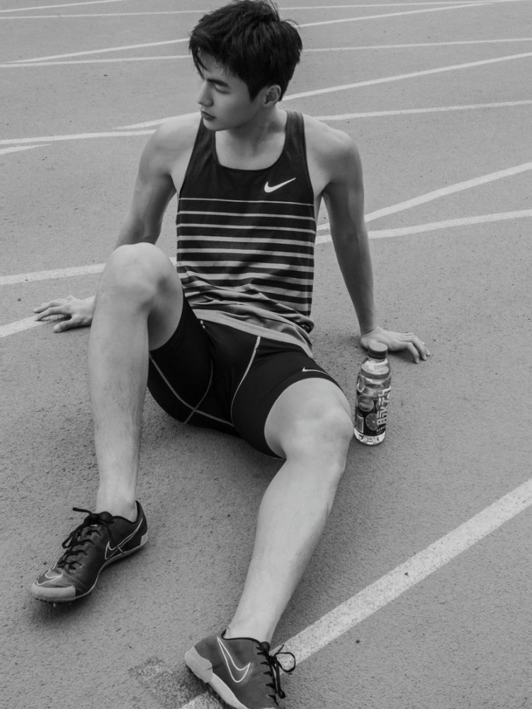 体育生田径小哥哥