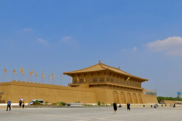 待夏末秋初|快来点亮油画里的丹凤门广场