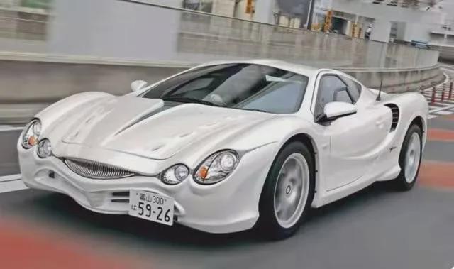 在日本神话中,有一个怪物名为八岐大蛇,别称八侯俣远吕智,是一种能够