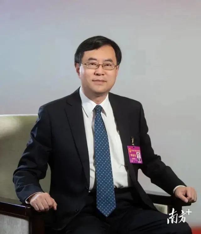 聚焦两会广东省司法厅厅长陈旭东解读如何激发全面依法治省新动能