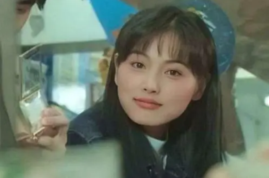 张延当红时隐退生女嫁张锦程恩爱17年一起做最浪漫的事