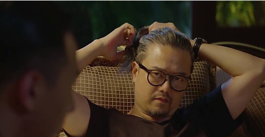 张锦程《余罪》剧照如今张延与张锦程已经牵手走过17个年头,他们依然