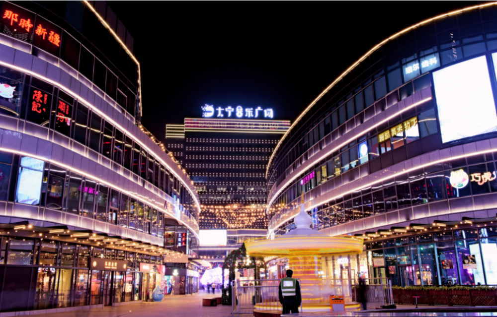 理由:静安大宁板块,中环内,小区环境好,适宜居住,小区紧靠大宁小城