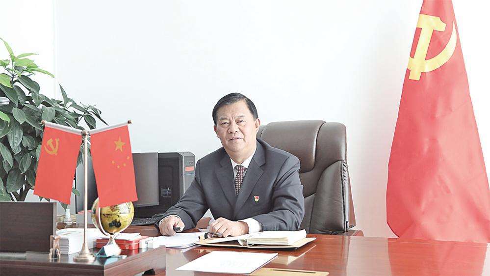 青海省海南藏族自治州州委书记吕刚努力打造生态文明高地海南样板