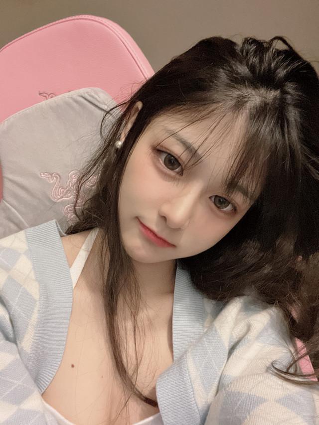 98k大长腿美少女空降生死狙击2,杨早早化身女武神