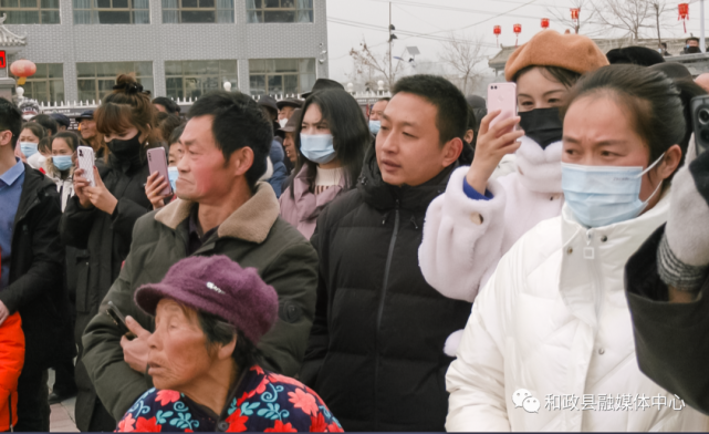 新春走基层乡村春晚别样火民俗盛宴年味浓2022年咀头村举办感党恩首届