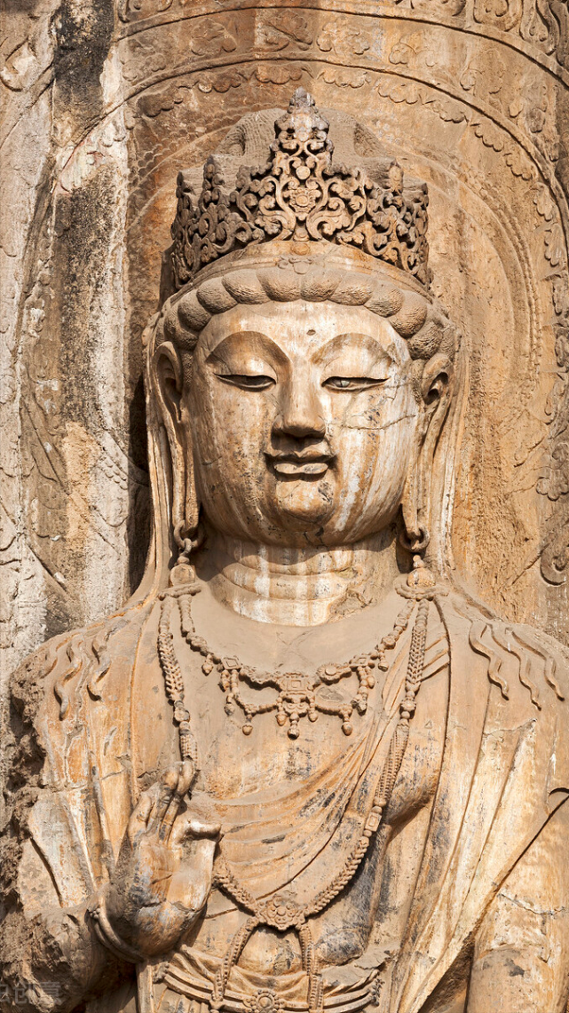 依照武则天相貌建造的卢舍那大佛,它已等你千年,你还在等什么?