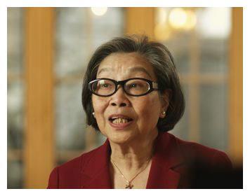 最后来说说张啸林,他一共有四个太太,膝下只有一个亲生儿子,后来他又