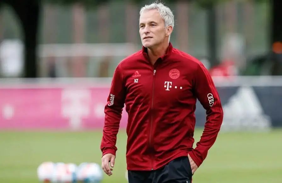 赛后拜仁慕尼黑少帅纳格尔斯曼表示:"赞布罗德因为