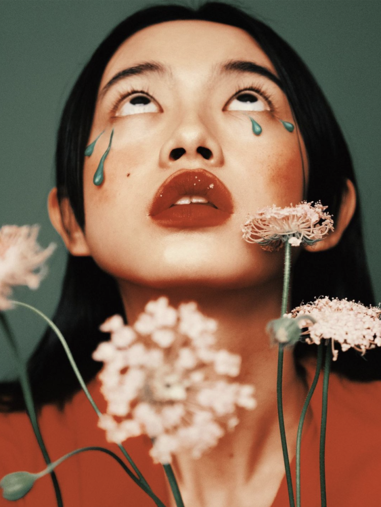 新生女性摄影师作品中的女性凝视