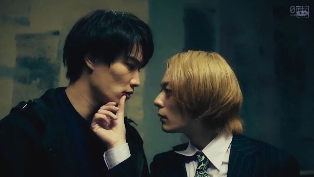 接下来一场地下黑拳的重头戏,更是你鲜少会在日本耽美剧里见到的精彩