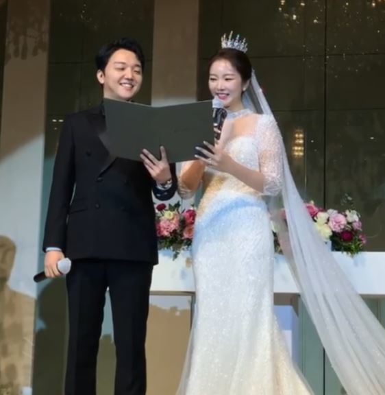 刘在石,金钟国等人还埋怨裴涩琪,结婚的时候也不通知他们一声.