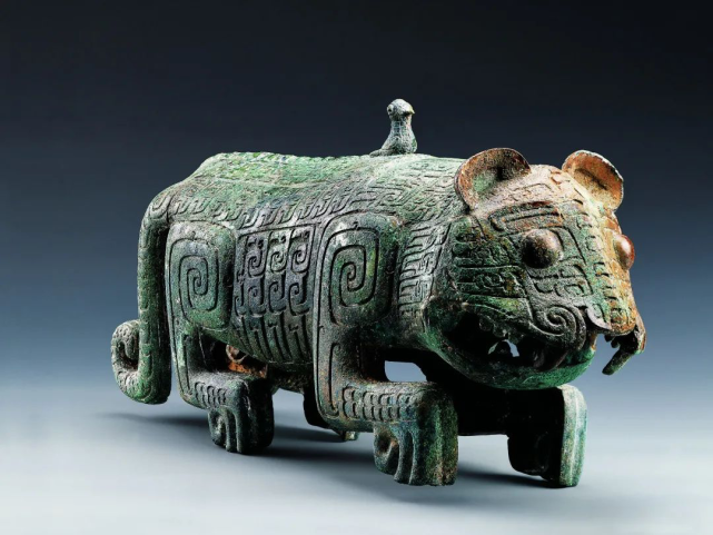 中国值得一看的虎文物威严与权势是虎最根本的象征意义