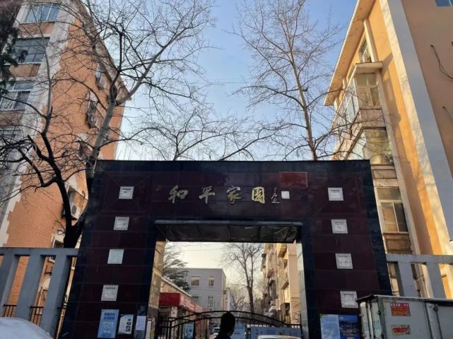 "都堵上了,真要是有个火情,消防车肯定进不来"_腾讯新闻