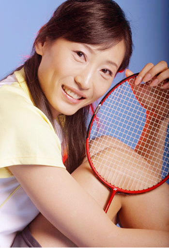 张宁:连夺两届奥运会羽毛球女单金牌,离婚又再婚,现在过得怎样