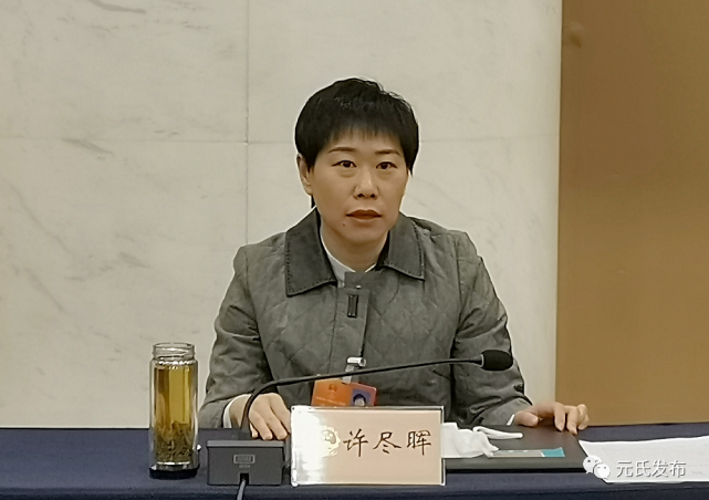 张忠良代表说,一年来,市人大常委会紧扣全市大局,立足人大职能定位和