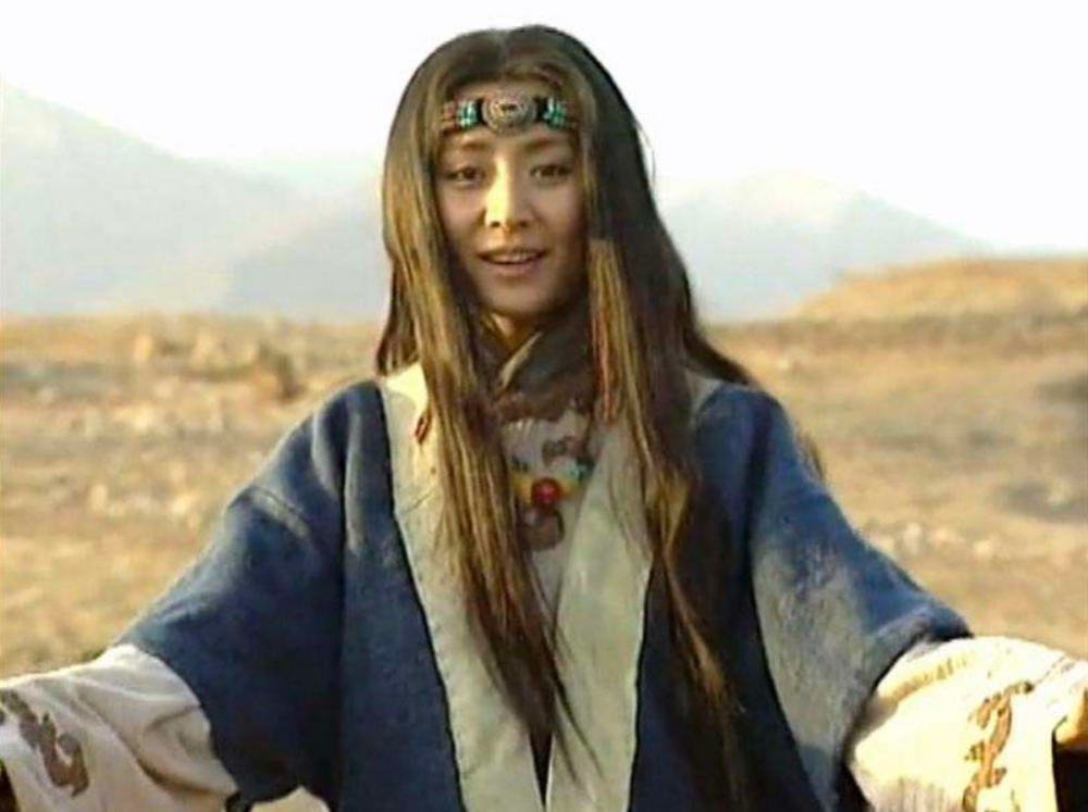 说来也算天意,铁木真的母亲诃额伦,当年就是蔑儿乞惕部大汗的未婚妻