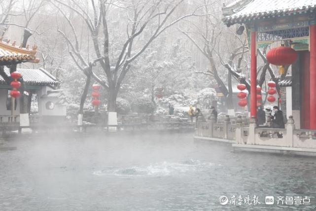宛如仙境的趵突泉雪景