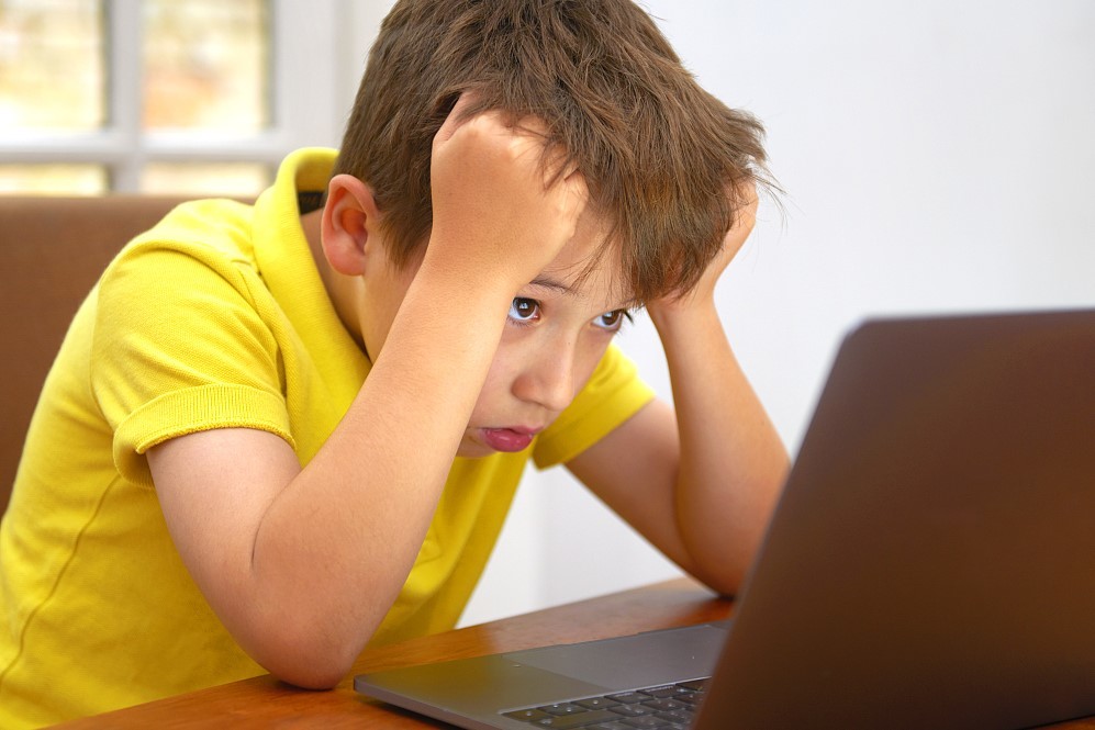 孩子害怕困难和挫折运用心理学abc理论培养孩子超高的逆商