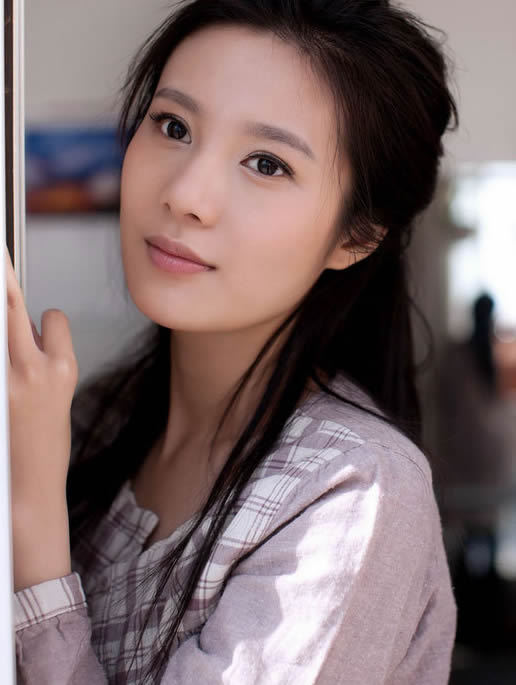 曾获姑父尤小刚力捧20岁演西施被嘲她还是新版倚天的纪晓芙