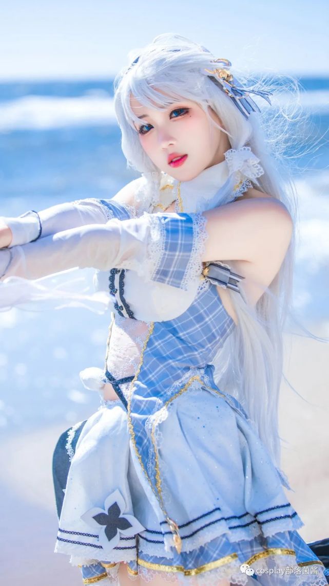 cos:碧蓝航线光辉μ兵装cos正片@瓦斯塔亚
