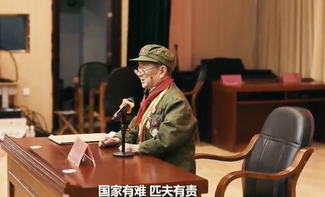 叔父想要参军,他的胸中燃起团团火焰,想要将这些日本鬼子全都赶出中国