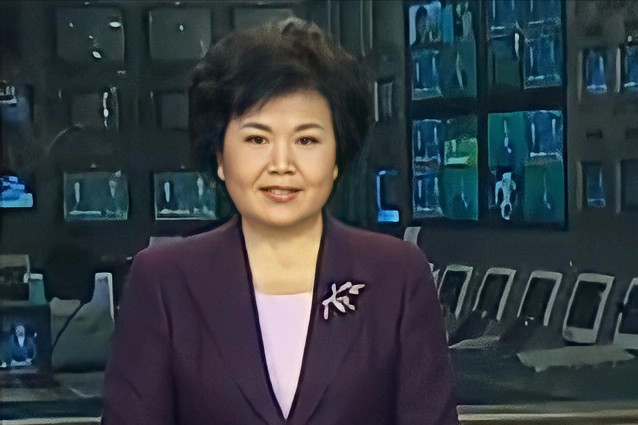 国脸李瑞英:退居二线被水均益指责,听闻儿子坠楼,含泪坚守岗位