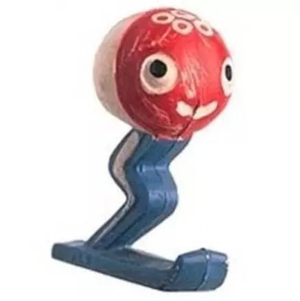 物首次出现要追溯到搭乘"祝融号"火星车的冰墩墩和雪容融("太空熊猫"