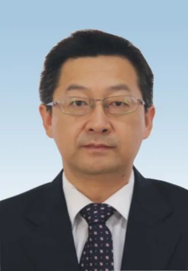 2002级硕士校友,少将,中国人民解放军空军装备部原副部长 张伟1989级