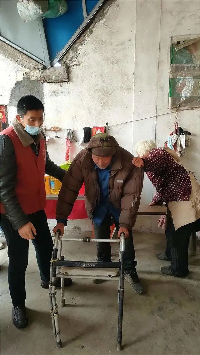 走访慰问残疾人 真情关怀暖人心