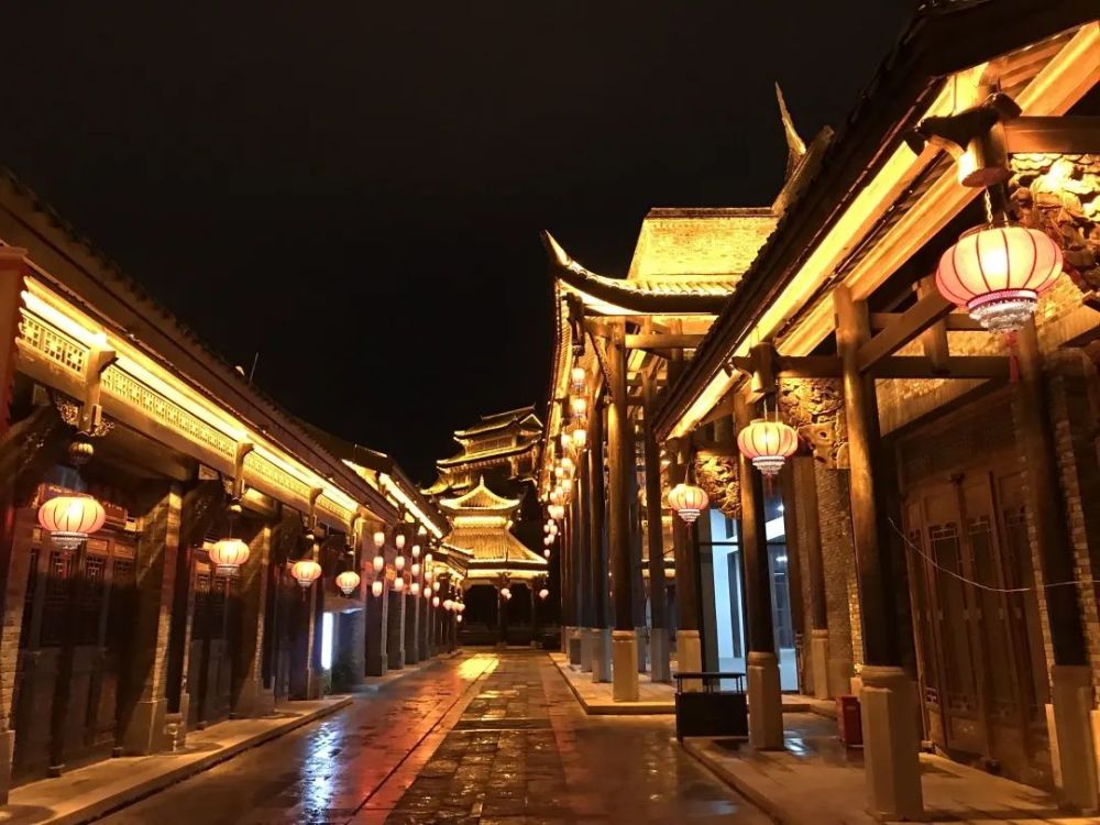 先囤再用去龙里水乡逛夜景赏烟花观演出你要的年味儿都在这里
