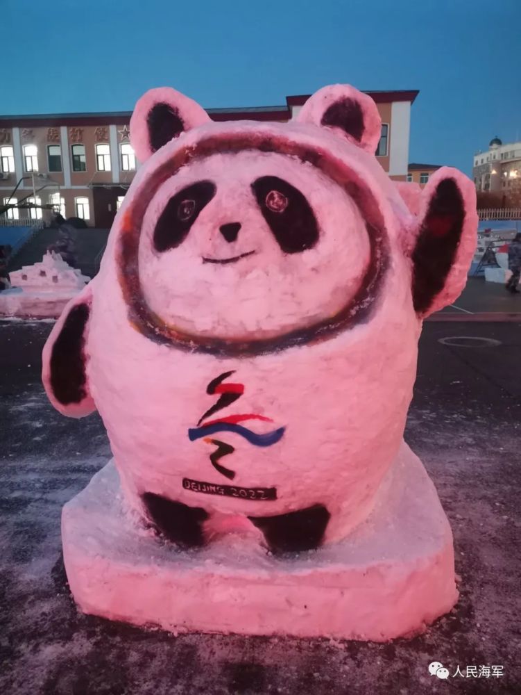 迎冬奥兵哥哥的雪雕大作你pick哪一个