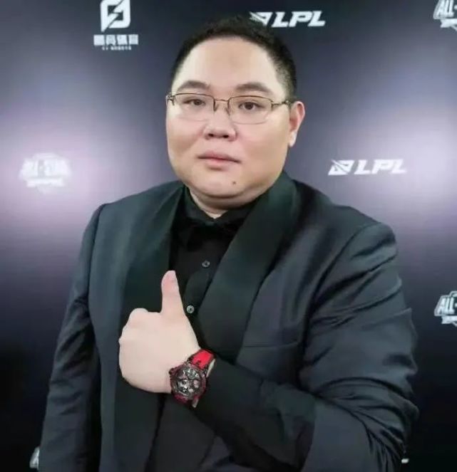 对话电竞经纪人宁狮狮经纪人的工作不是端茶倒水独家专访