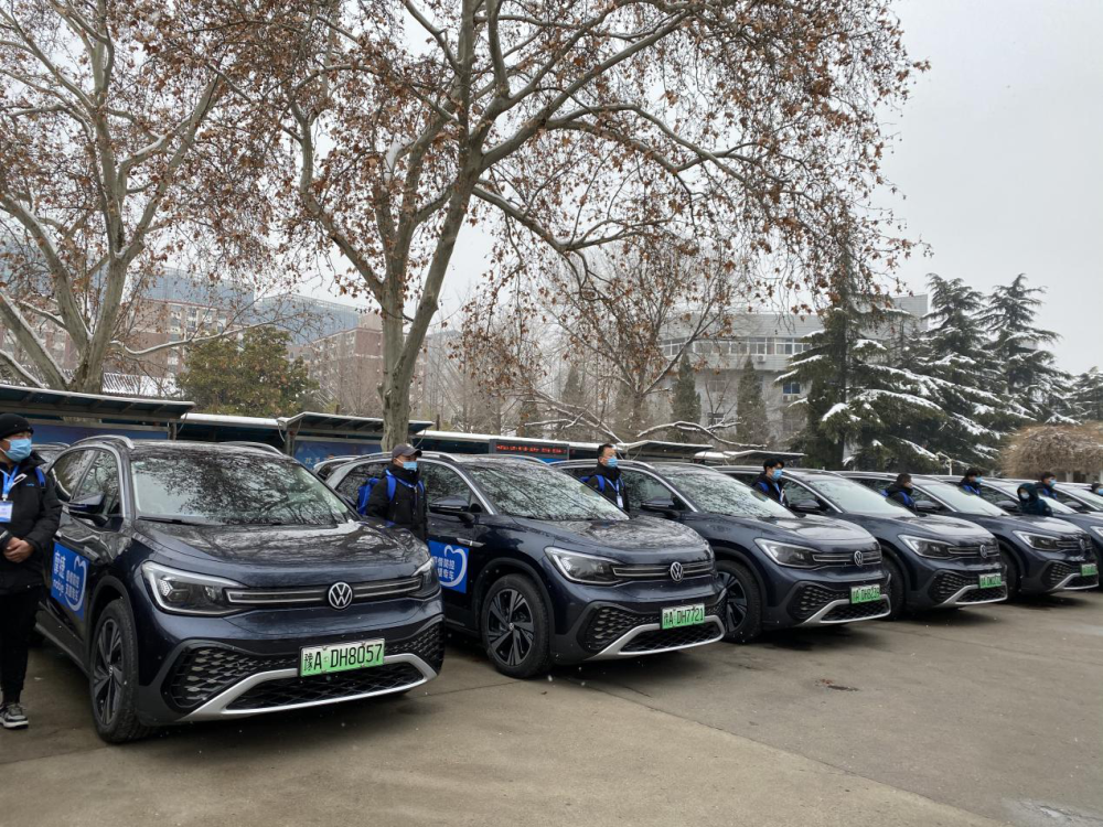 中原人力联合摩捷出行捐送20辆防疫车为管城区疫情防控加油